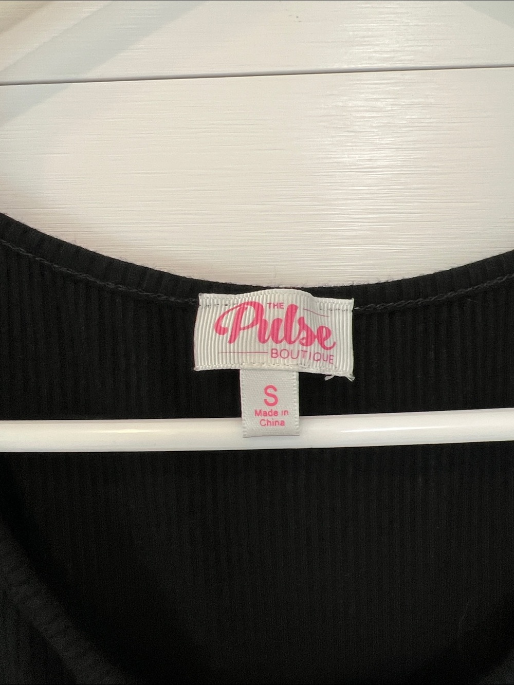 Pulse Black Ribbed Button Tank - Picture 2 of 3